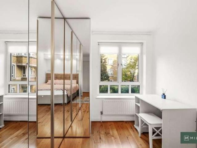 Flat for sale in Kensal Town, Maida Vale