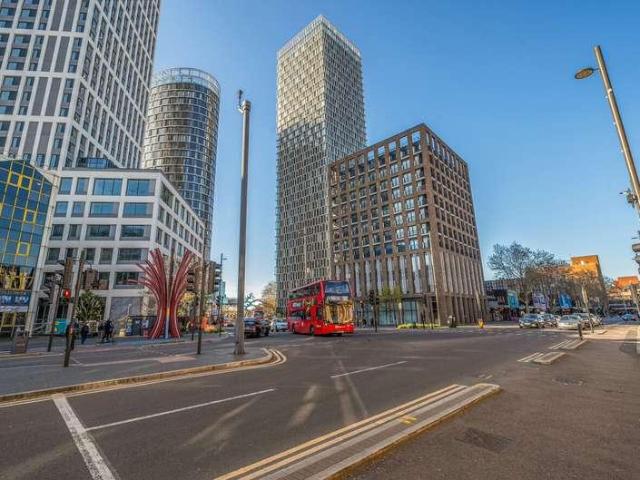 Flat for sale in Stratford Marsh, Greater London