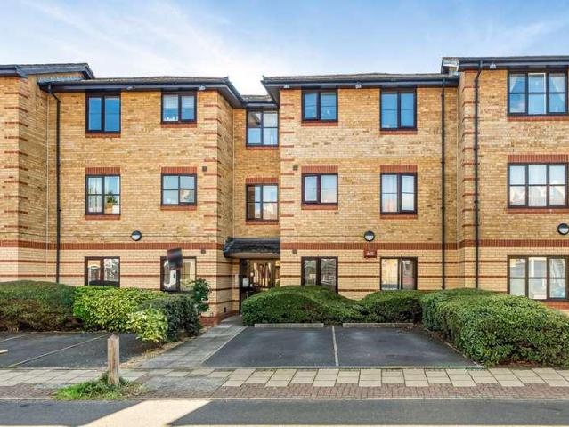 Flat for sale in London Borough of Lewisham, Brockley