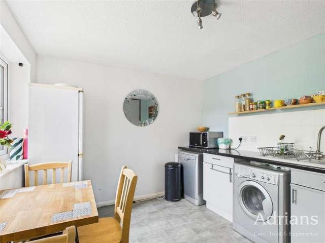 Flat for sale in Chelmsford, Essex
