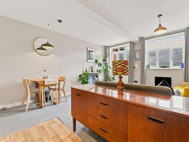 Flat for sale in Feckenham, City Of Bristol