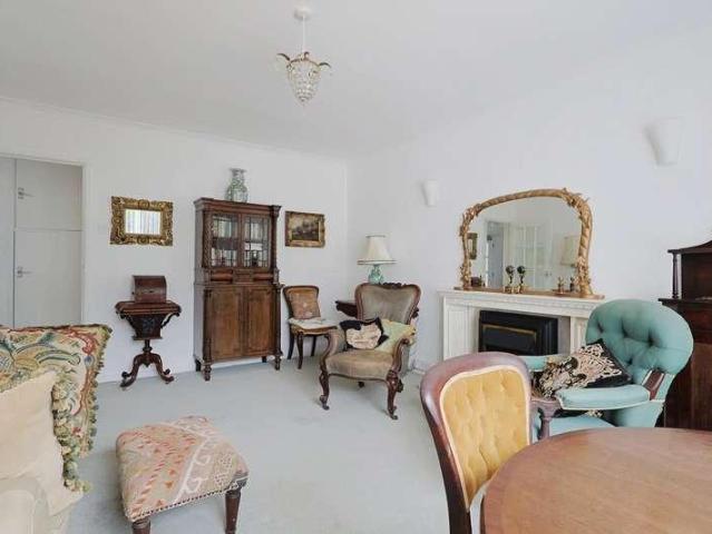 Flat for sale in Bournemouth