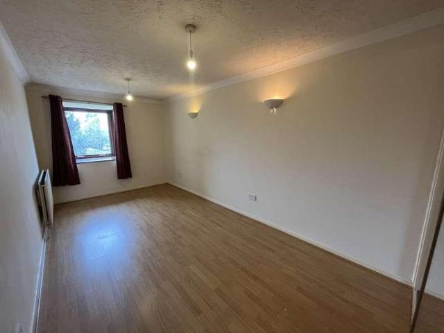 Flat for sale in Shortlands, Greater London