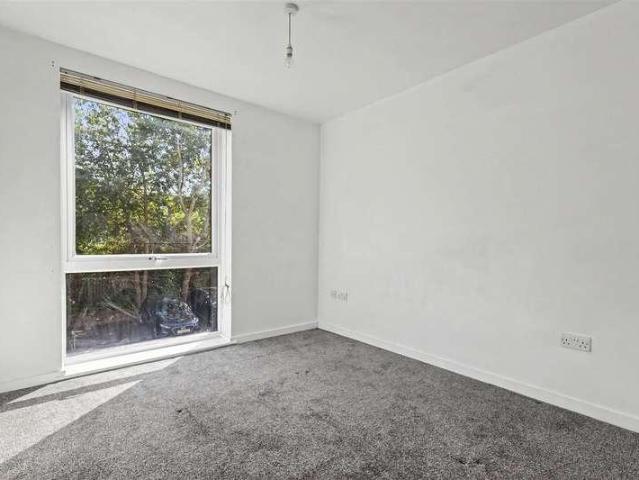 Flat for sale in Greater London