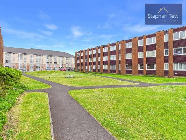 Flat for sale in Squires Gate, Blackpool
