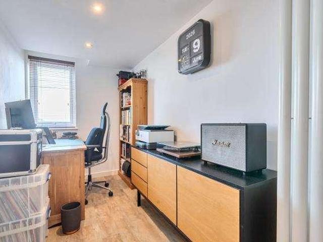 Flat for sale in Bedgrove, Aylesbury