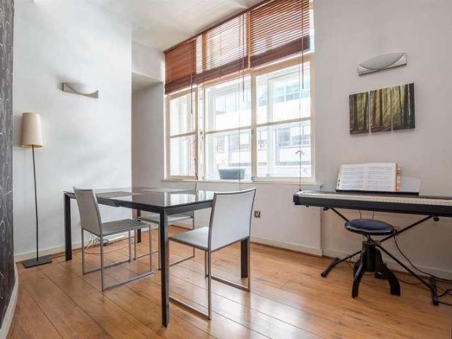 Flat for sale in City Centre, Georgia