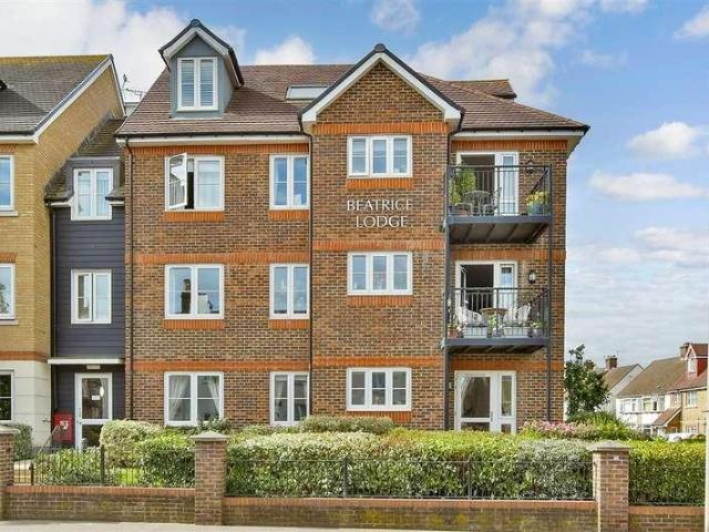 Flat for sale in Snipeshill, Oad Street