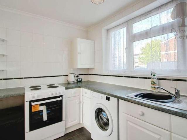 Flat for sale in Slough