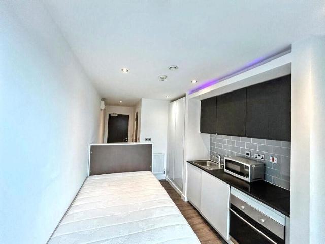 Flat for sale in Devonshire, South Yorkshire