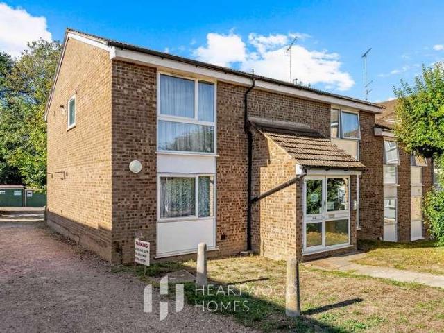 Flat for sale in London Colney, St Albans