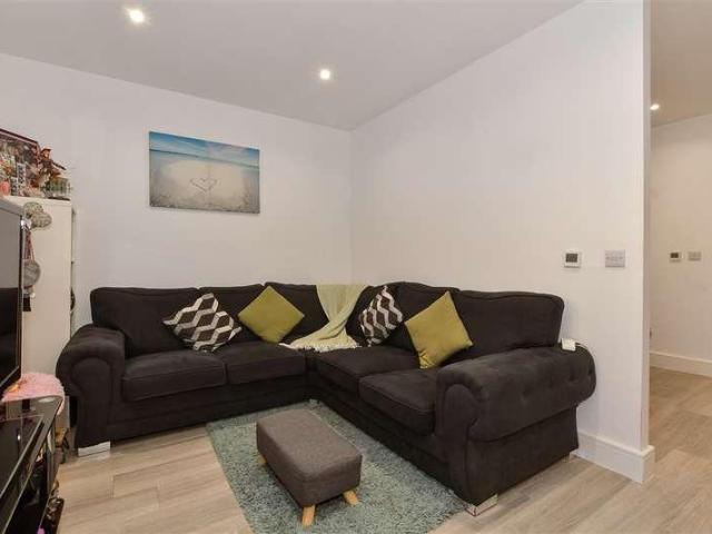 Flat for sale in New Town, Horsham