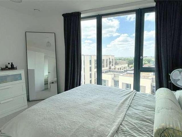 Flat for sale in Birch Green, Lower Halliford