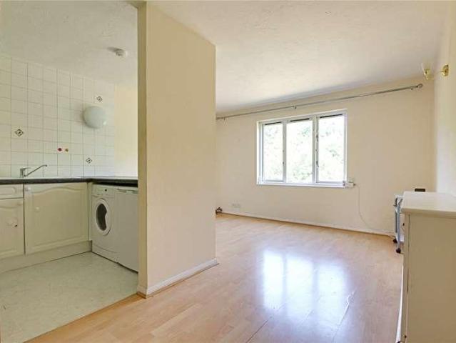 Flat for sale in Greater London