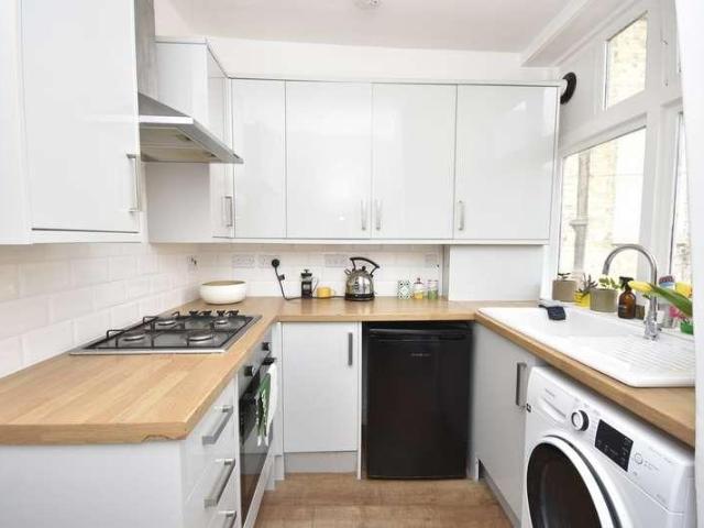 Flat for sale in Cliftonville West, Acol
