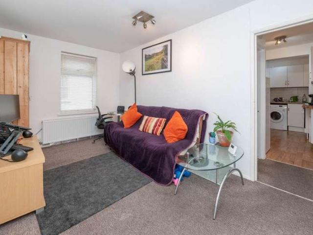 Flat for sale in Harbledown, The Bridge