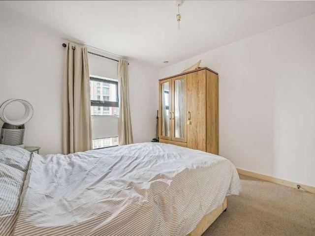Flat for sale in Georgia, Greater Manchester