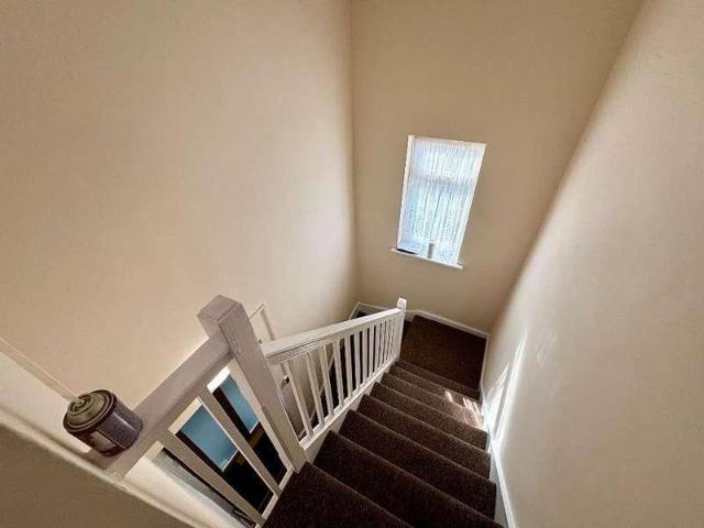 Flat for sale in Dagenham, Becontree Heath