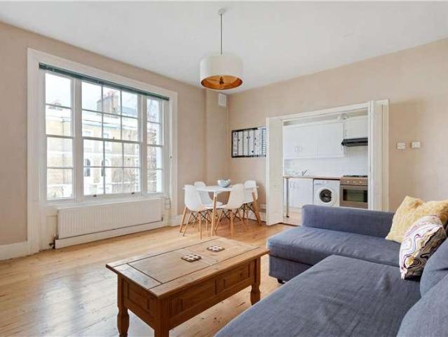 Flat for sale in Stockwell, Greater London