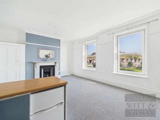 Flat for sale in West Marina, Guestling Green