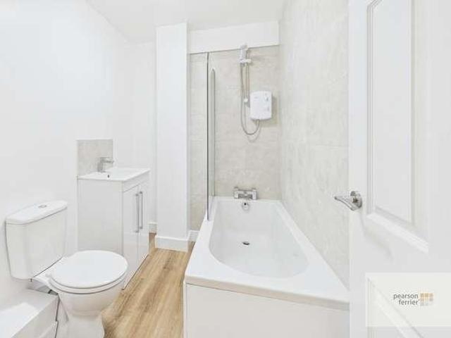 Flat for sale in Nuttall, Bury