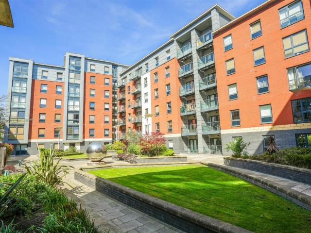 Flat for sale in Sheffield, Saint George's