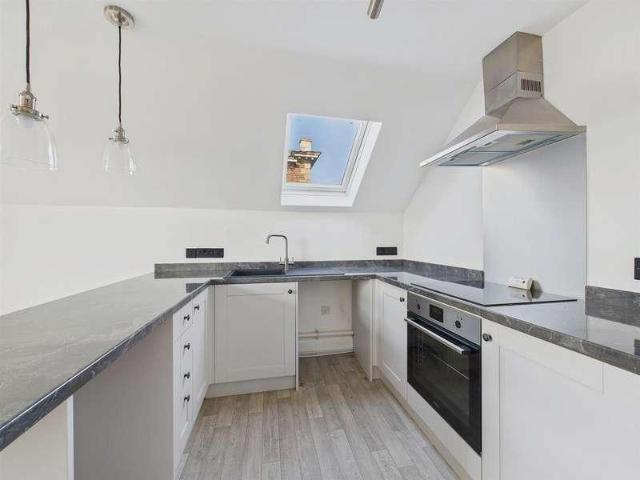 Flat for sale in Worcester