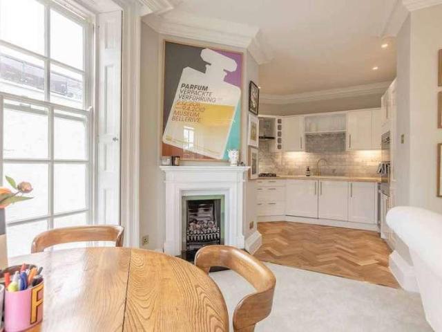 Flat for sale in Burnham, Swallow