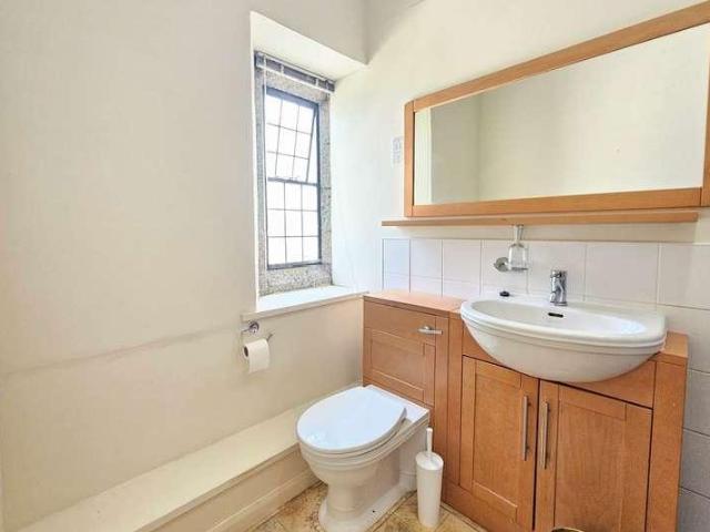 Flat for sale in Strode, Devon