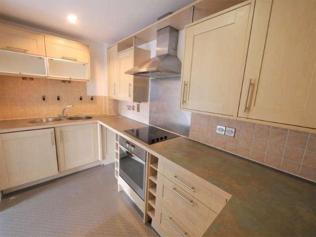 Flat for sale in Key Street, Suffolk