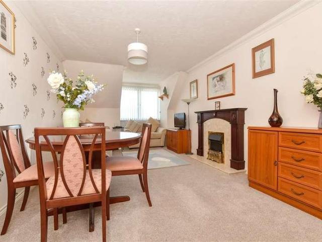 Flat for sale in Hythe, Folkestone