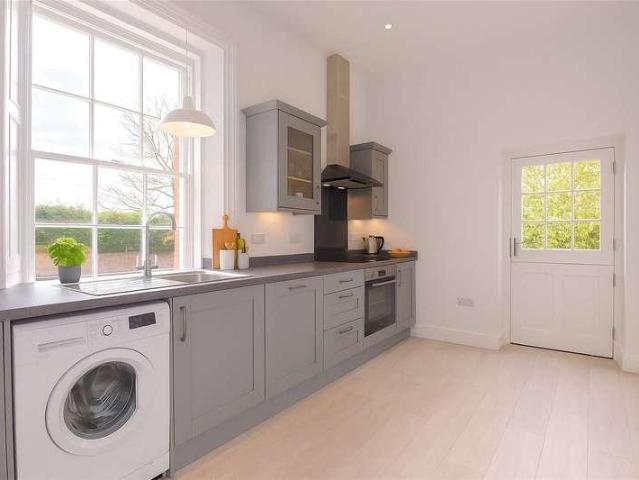 Flat for sale in Ashford Carbonell, Shropshire