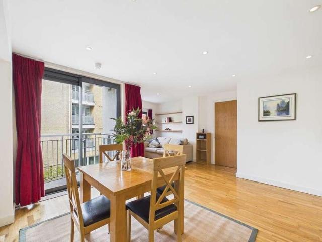 Flat for sale in The Borough, Greater London