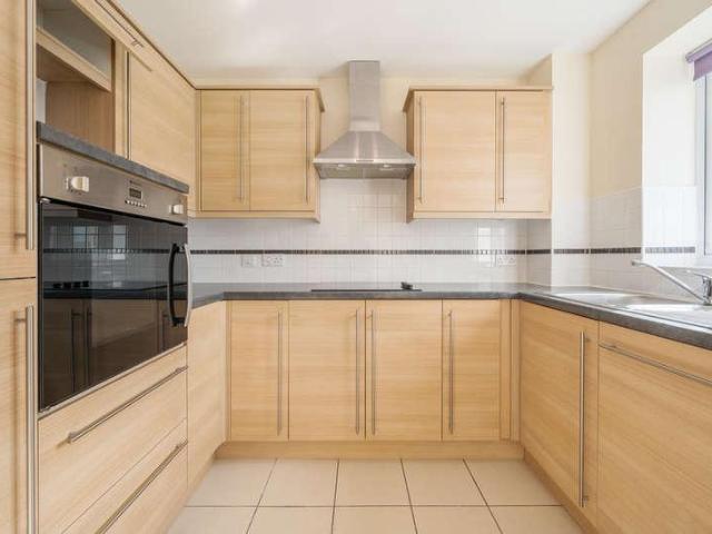 Flat for sale in Fell Lane