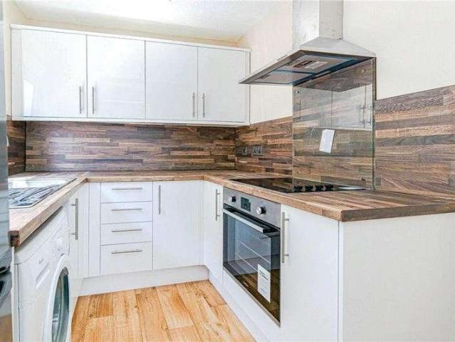 Flat for sale in Greater London