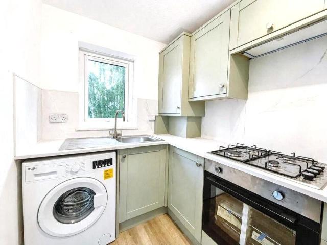 Flat for sale in Brackenfield, East Midlands