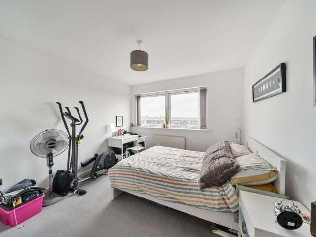 Flat for sale in High Barnet, Greater London