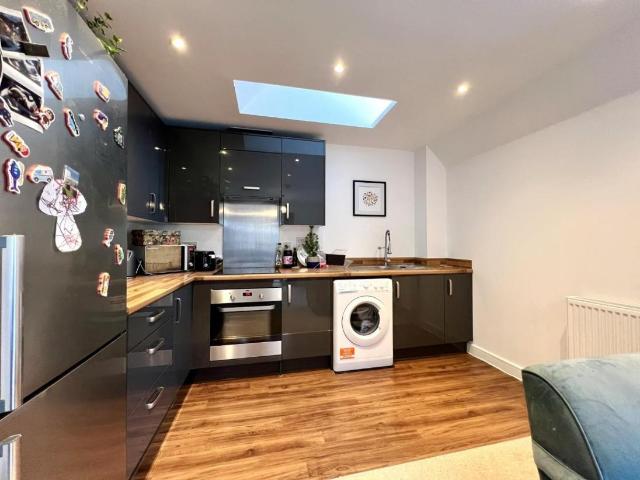 Flat for sale in Folkestone, Lynwood