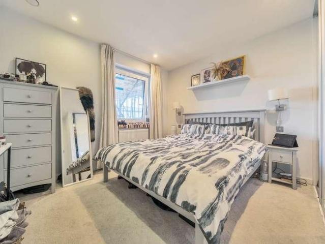 Flat for sale in Greater London