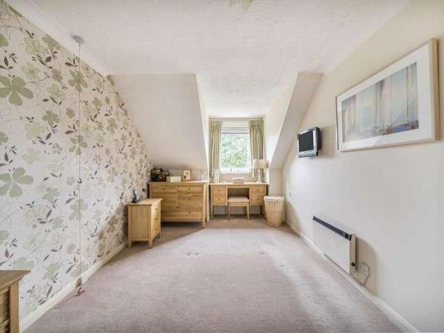 Flat for sale in Greater London
