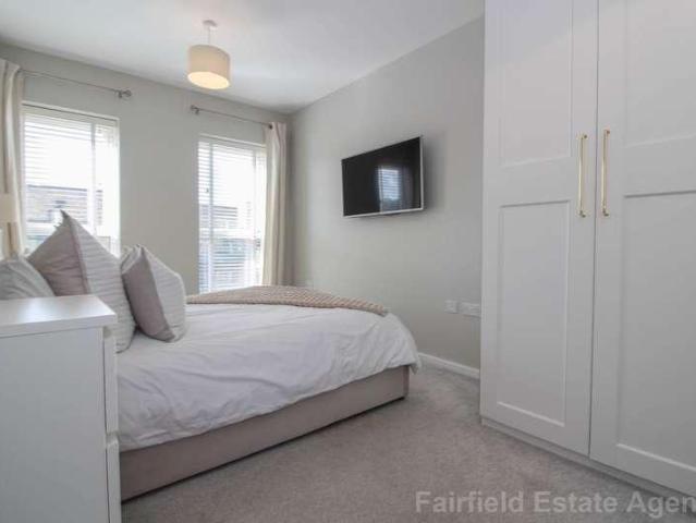 Flat for sale in South Oxhey, Batchworth