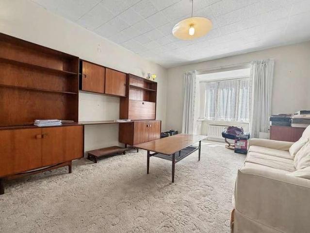 Flat for sale in Harnham, Salisbury