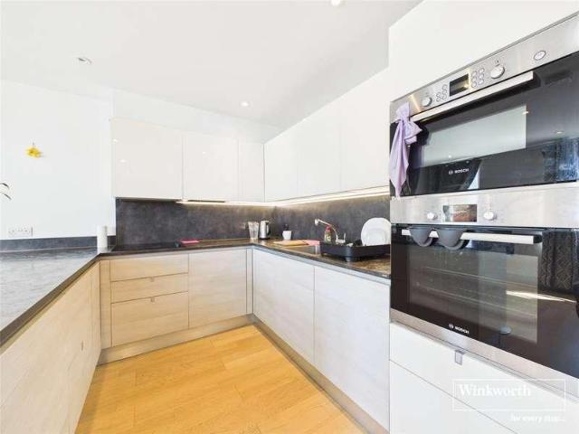 Flat for sale in Enborne, West Berkshire