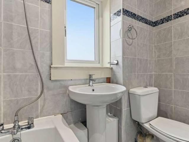 Flat for sale in Stewarton, East Ayrshire