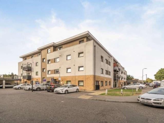 Flat for sale in London Borough of Havering, Greater London