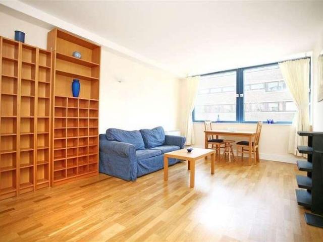 Flat for sale in Clerkenwell, Greater London