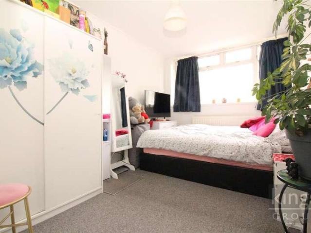 Flat for sale in Kingsmoor, Harlow