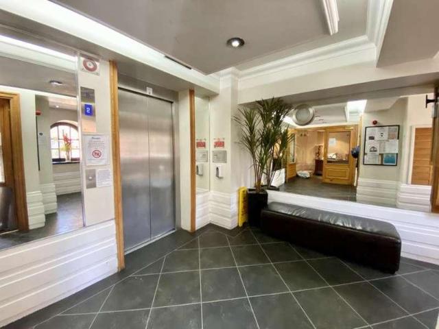 Flat for sale in City Centre, Georgia