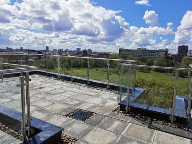 Flat for sale in Blackfriars, Salford