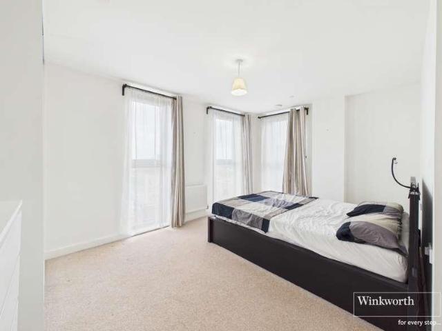 Flat for sale in Greater London